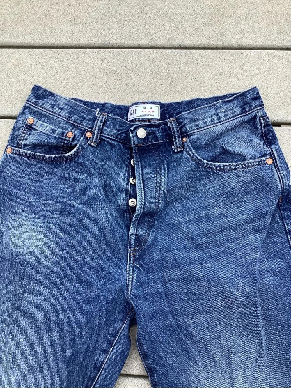 GAP 90’s Loose Button Fly jeans   32 x 32